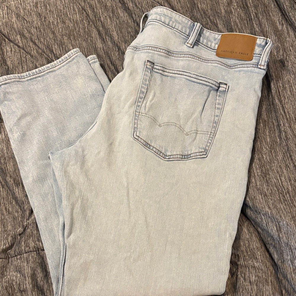 American Eagle Outfitters Light Blue Athletic Fit Straight Jeans